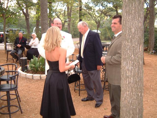 2003/10(Oct)/03(Urbik-Wedding)/640x480_2003-10-05 17-44-02.JPG